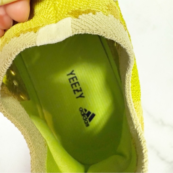 adidas Yeezy Boost 380 Size 12 in Hylte Glow NEW! - Picture 5 of 9